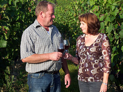 © Bio mit Gesicht Ehepaar Sander im Weinberg