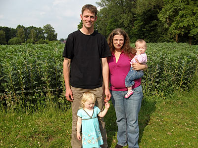 © Bio mit Gesicht Familie mit zwei Kindern